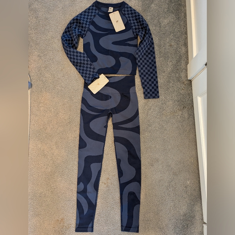 Fabletics leggings and crop top set